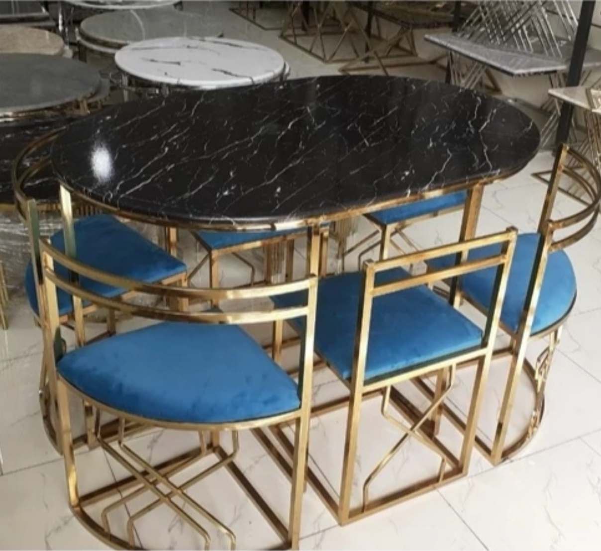 ناهارخوری فلزی کمجا مدل پریا بیضی ۶نفره ۵سال گارانتی